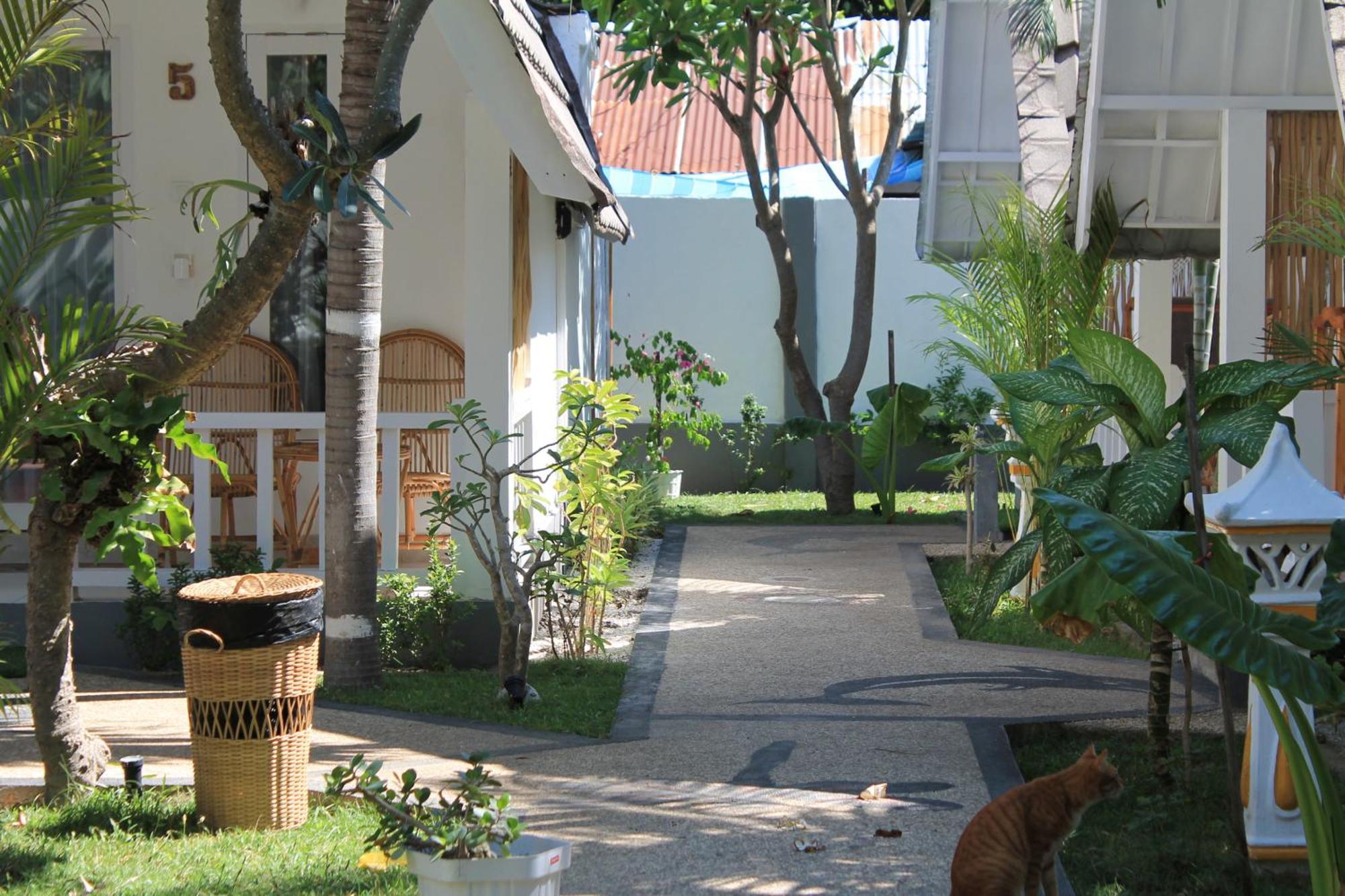 New Balengku Dua Hotel - Adults Only Gili Air Extérieur photo