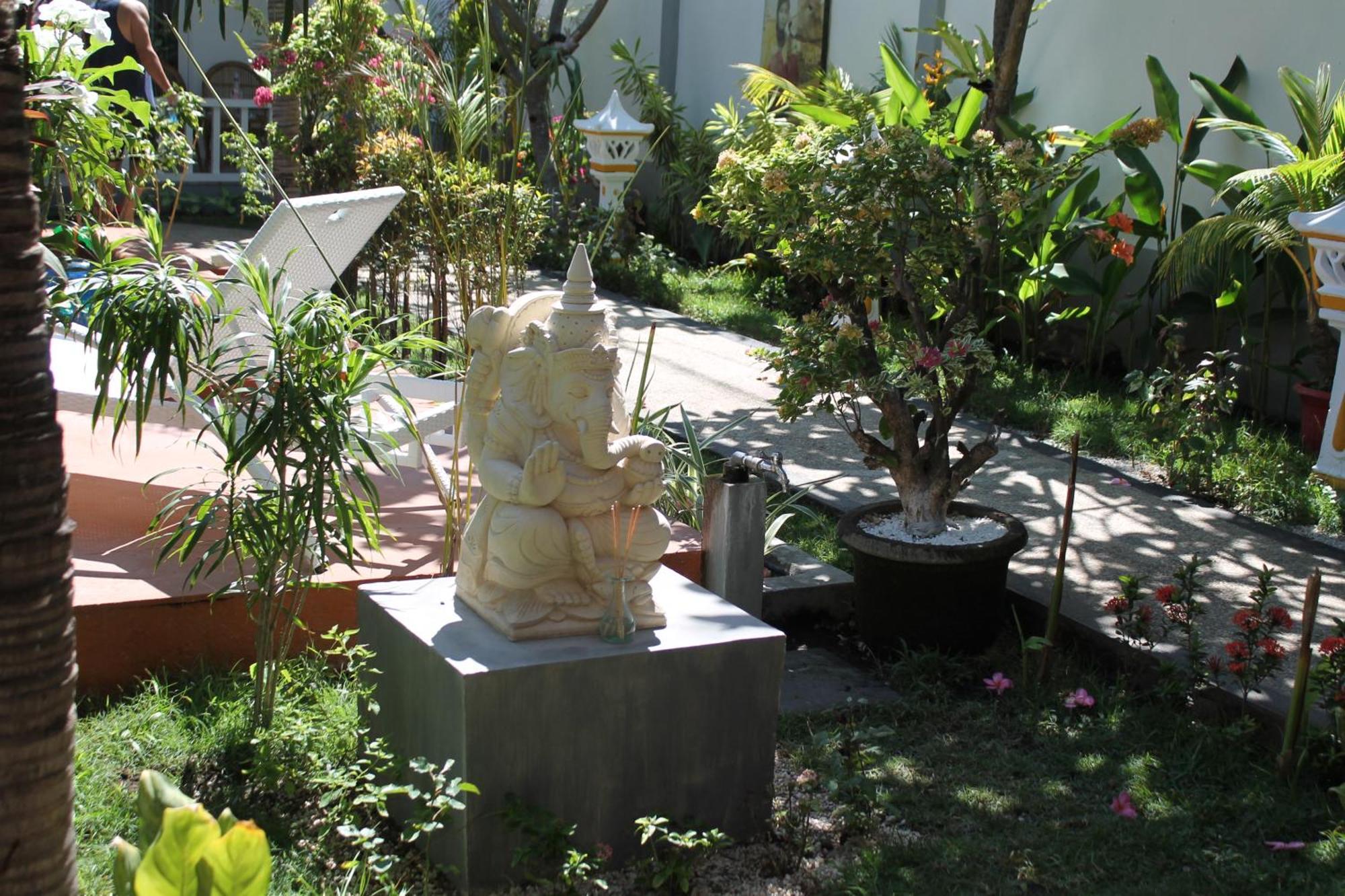 New Balengku Dua Hotel - Adults Only Gili Air Extérieur photo