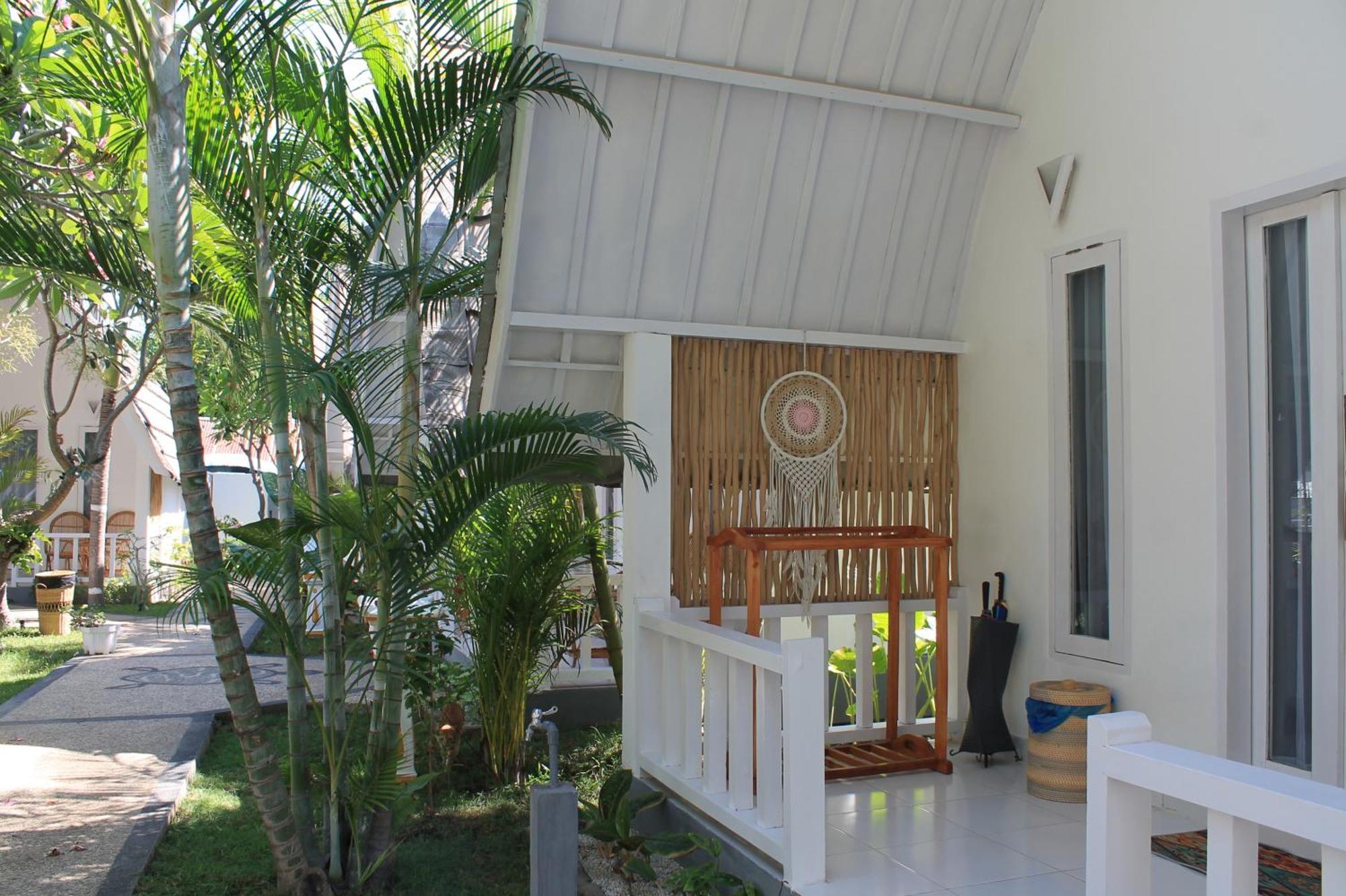 New Balengku Dua Hotel - Adults Only Gili Air Extérieur photo