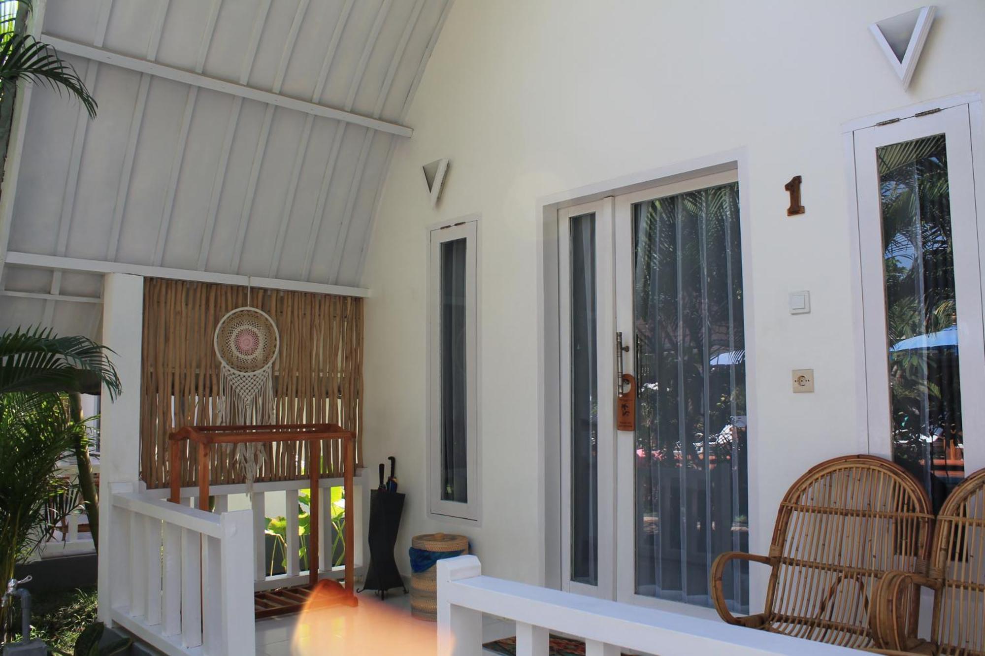 New Balengku Dua Hotel - Adults Only Gili Air Extérieur photo