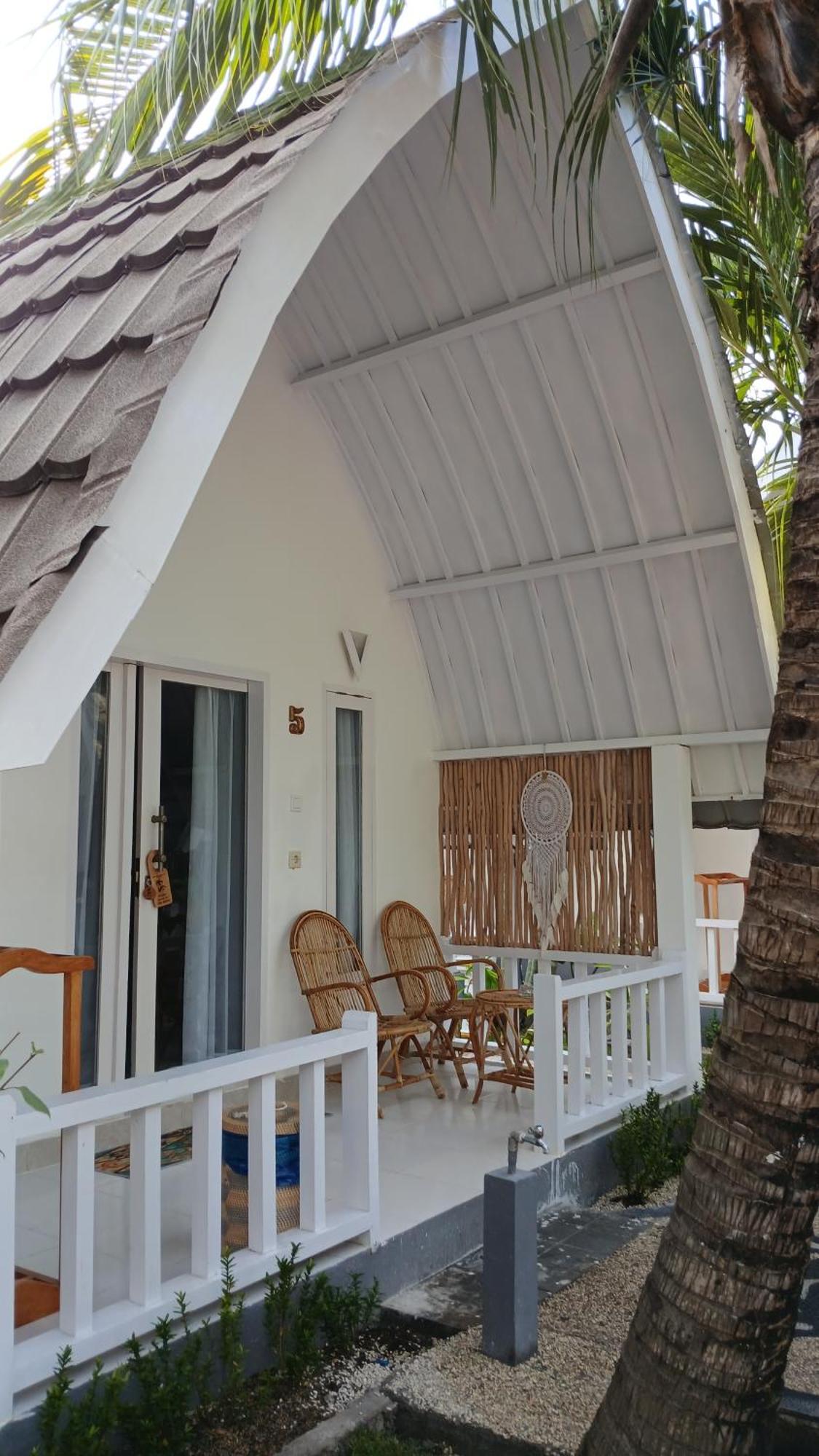 New Balengku Dua Hotel - Adults Only Gili Air Extérieur photo